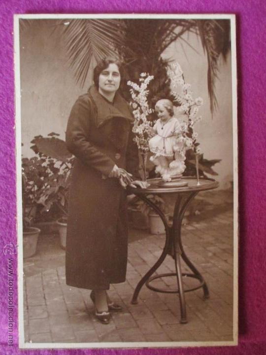 Fotograf&iacute;a antigua: FOTOGRAFIA ALBUMINA, SE&Ntilde;ORA CON FIGURA DE NI&Ntilde;O, ORIGINAL, FT11
