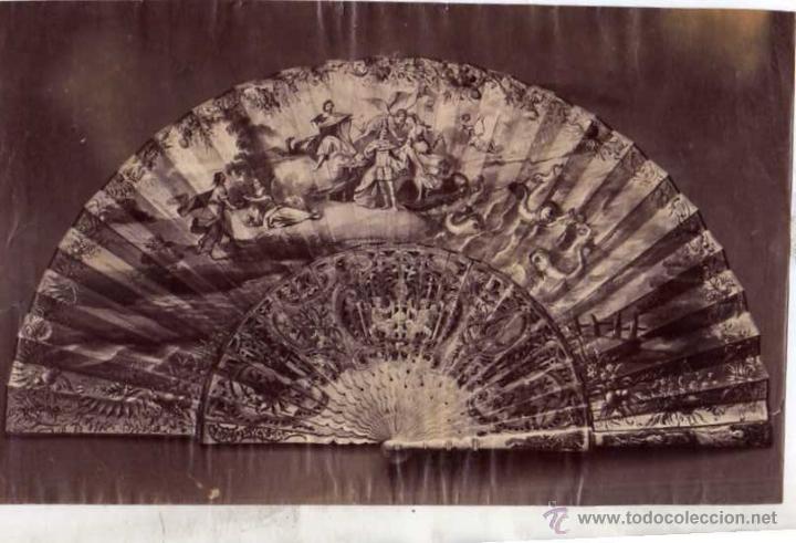 Antique Photography: Curiosa fotograf&iacute;a de un abanico 22 x 13,50 cm alb&uacute;mina.