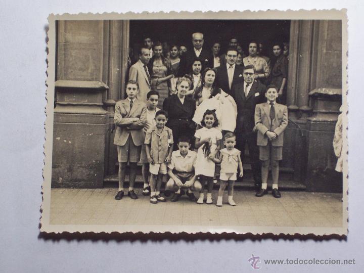 Fotografia antica: FOTO TROQUELADA DE UN BAUTIZO (MEDIDAS:11,7x8,7)