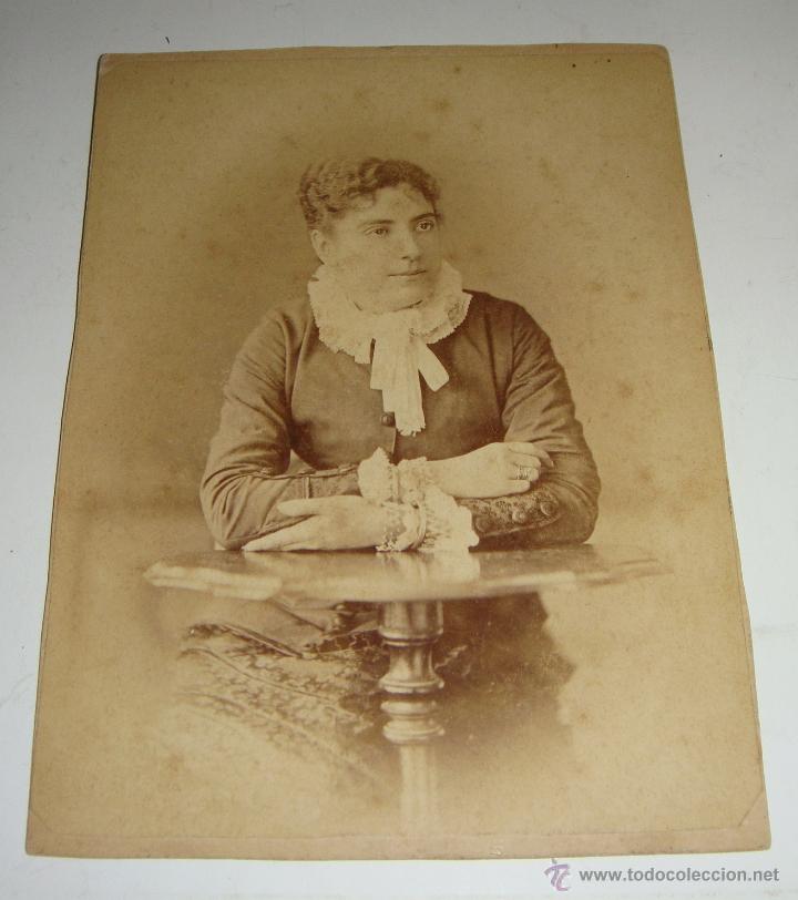 Fotografia antica: Antigua Fotograf&iacute;a. Alb&uacute;mina. S.XIX. (14,5 cm x 10,5 cm)