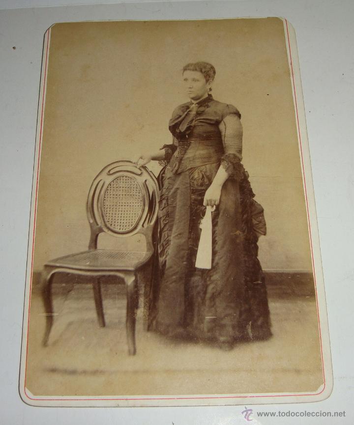 Antique Photography: Antigua Fotograf&iacute;a. Albumina. S.XIX. (26,5 cm x 11 cm)