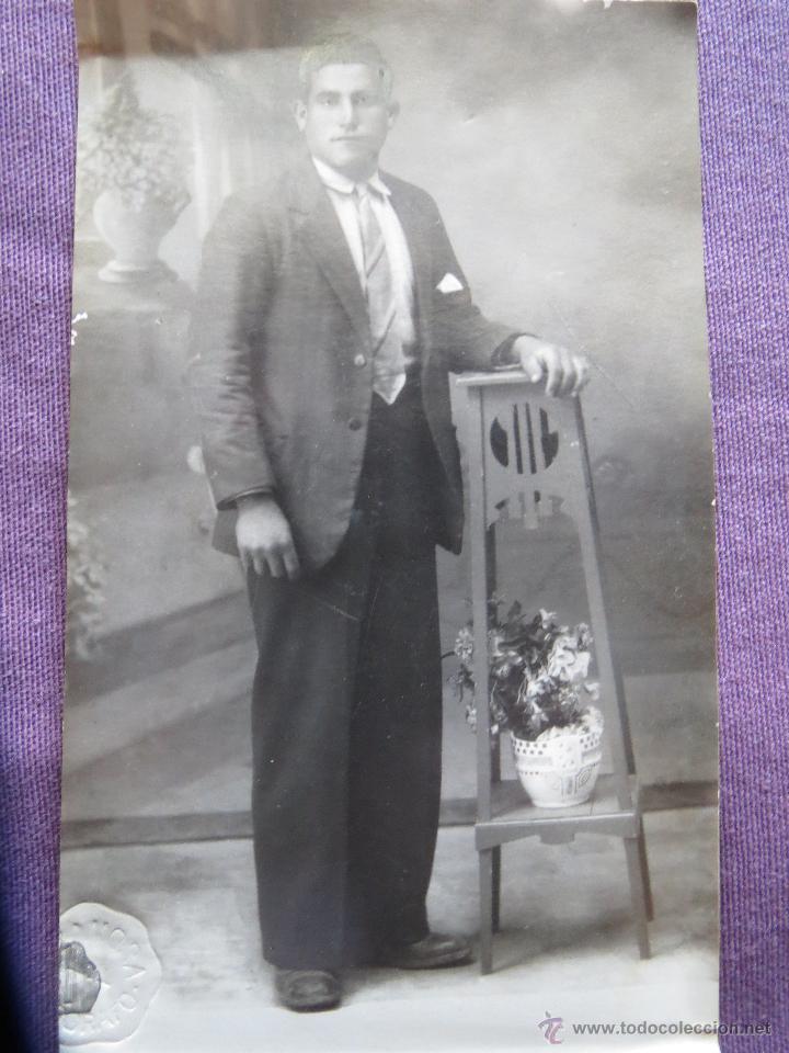 Fotograf&iacute;a antigua: joven - Foto 1