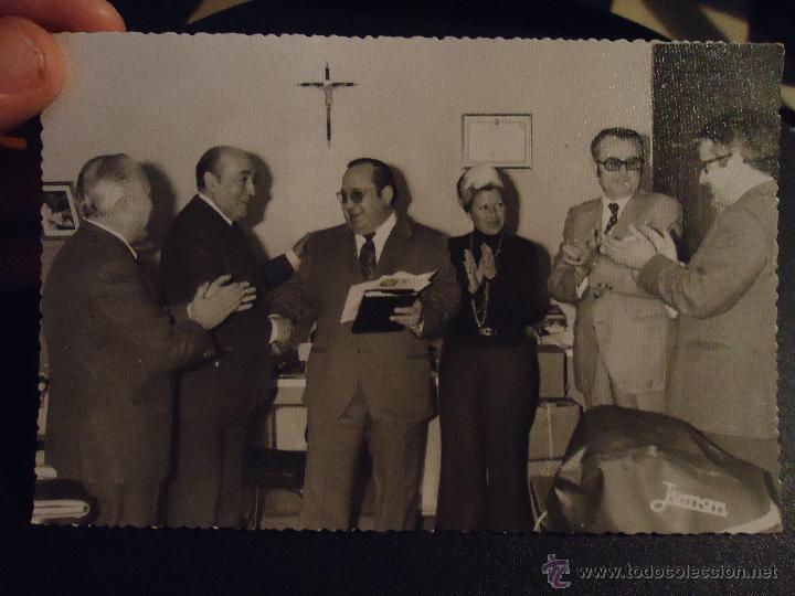 Fotografia antica: fotografia cadiz fotos referencia juman - felicitaciones en el ayuntamiento , despacho