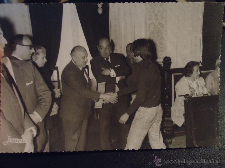 Fotografia antica: fotografia cadiz fotos referencia juman - salon de plenos del ayuntamiento entrega de diplomas
