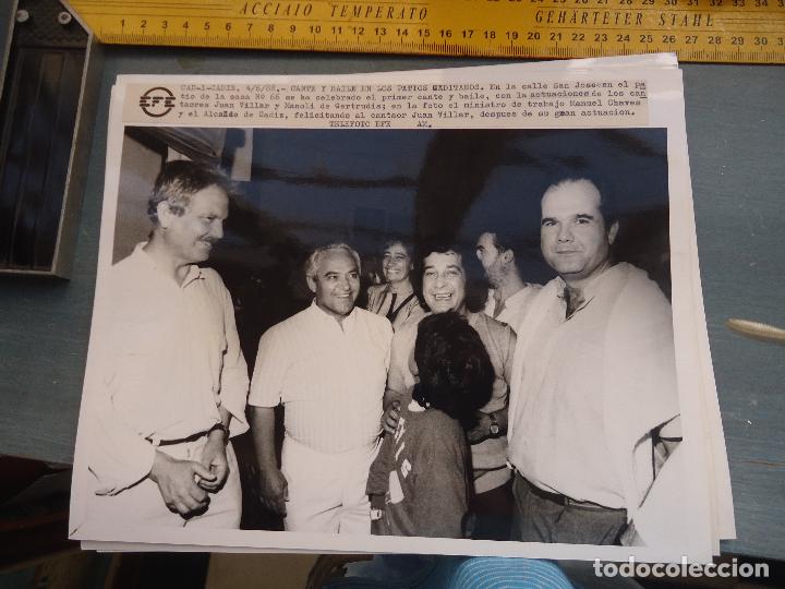 Alte Fotografie: fotografia cadiz 1988 cante y baile en los patios, manuel chaves juan billar alcalde