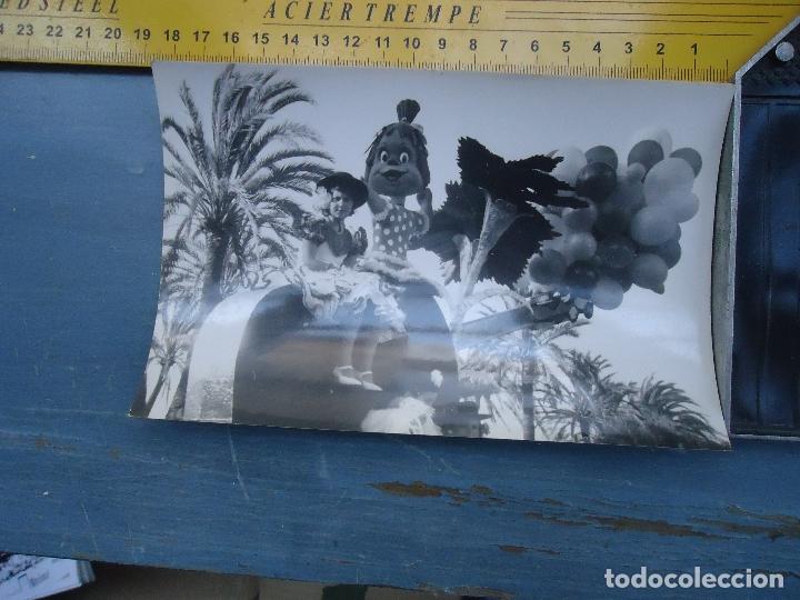 Fotograf&iacute;a antigua: antigua fotografia cadiz carnaval carroza de cabalgata - fotos movellan