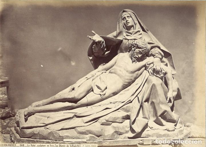 Fotografia antica: Laurent Hern&aacute;ndez 368 La pi&eacute;t&eacute; sculpture en bois. La Piedad . Museo de Valladolid