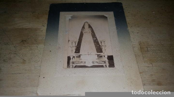 Fotograf&iacute;a antigua: Antigua fotografia en carton de la virgen de los dolores?, 20 x 16 cm.
