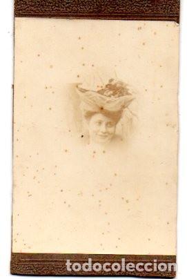 Antique Photography: ANTIGUA FOTOGRAFIA ,ALBUMINA ,MUJER CON SOMBRERO,11 X 7 CM.
