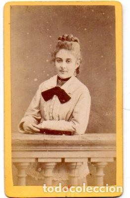 Antique Photography: ANTIGUA FOTOGRAFIA ,ALBUMINA ,MUJER CON LAZO,E.DELON, TOULOUSE, 11 X 7 CM.