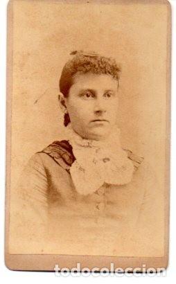 Antique Photography: ANTIGUA FOTOGRAFIA ,ALBUMINA , BUSTO DE MUJER, FOTOGRAFIA MANVILLE & MACDONALD,WISCONSIN, 11 X 7 CM.