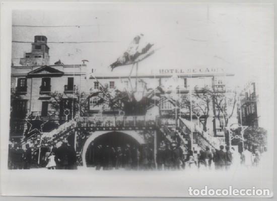 Fotograf&iacute;a antigua: FOTO. REPRODUCCI&Oacute;N. CARNAVAL DE CADIZ, PLAZA DE SAN ANTONIO (CIG&Uuml;E&Ntilde;A) 1910. A-C-1870,2