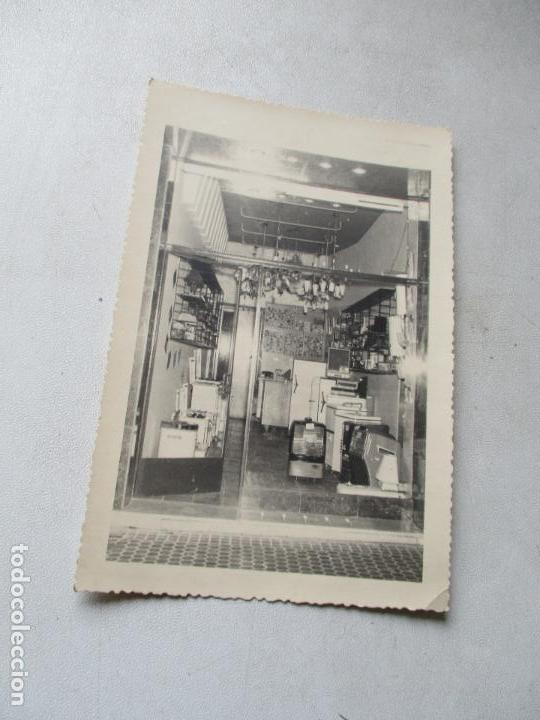 Fotografia antica: FOTOGRAF&Iacute;A ANTIGUA DE UNA TIENDA DE ELECTRODOM&Eacute;STICOS- S/F.- 17.5 X 11.5 CM.-
