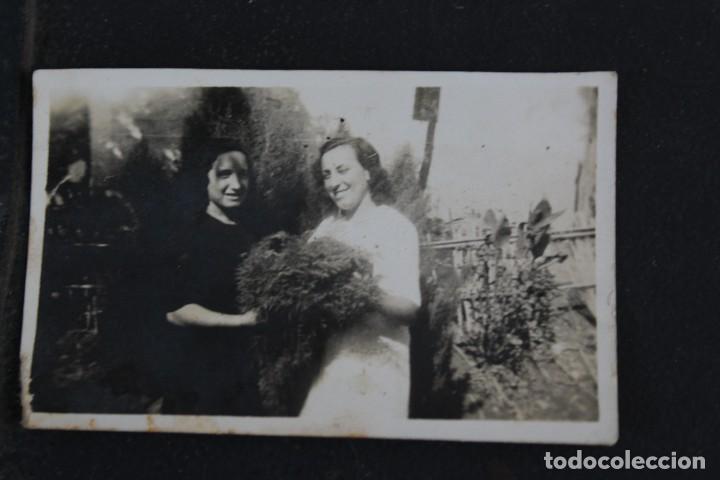 Antique Photography: PEQUE&Ntilde;A FOTOGRAFIA CHICAS MUJERES EN LA HUERTA DE MURCIA