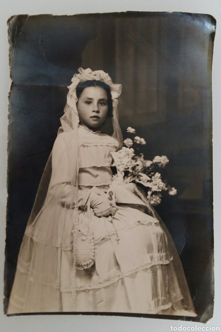 Photographie ancienne: NI&Ntilde;A DE COMUNI&Oacute;N