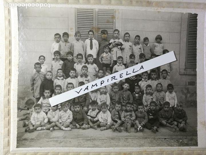 Fotografia antiga: COSTUMBRISTA, colegio escuela ni&ntilde;os. AUTOR DESCONOCIDO 1900-30 GRANDE CARTON&Eacute;.vilafranca penedes ??