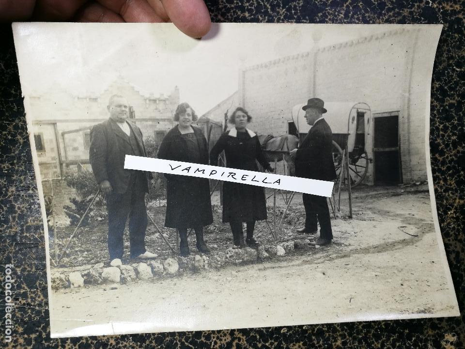 Fotografia antica: ESCENA COSTUMBRISTA ,ALBUMINA 1900-20 TAMA&Ntilde;O 23 X 17 MARCADA REVERSO ROVELLATS VILAFRANCA PENEDES