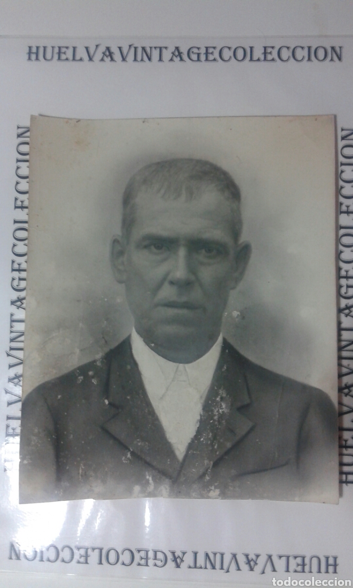 Antique Photography: Retrato antiguo en blanco y negro de se&ntilde;or, ( 29,5 &times; 24cm ).