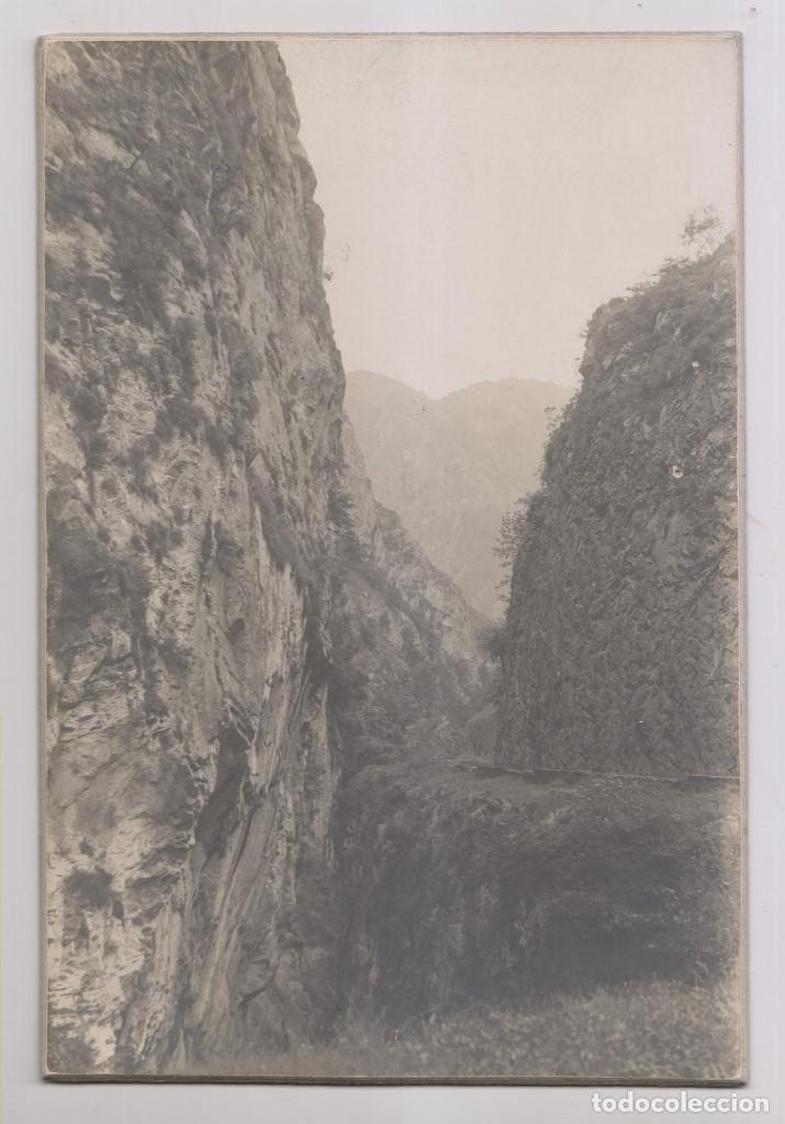 Fotografia antica: FOTOGRAF&Iacute;A. CARRETERA DEL PONT&Oacute;N. ASTURIAS. 22 X 15 CM