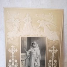 Fotografía antigua: FOTOGRAFIA DE NIÑA VESTIDA DE PRIMERA COMUNION. VALENCIA, 1918. MODERNISTA.