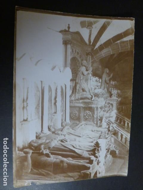 Fotografia antiga: SANTA MARIA LA REAL DE NAJERA LA RIOJA SEPULCRO ALBUMINA SIGLO XIX 12,5 X 18 CMTS