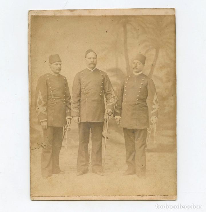 Antique Photography: GRUPO DE 3 MILITARES POR IDENTIFICAR, 1870 APROX. 11X14,5 CM.