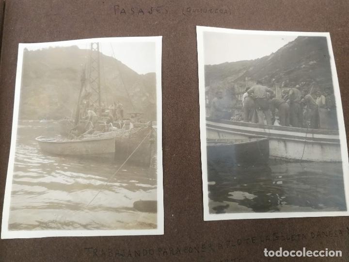 Fotografia antiga: PASAJES TRABAJANDO PARA PONER A FLOTE LA GOLETA DANESA MARI HUNDIDA AL ENTRAR EN EL PUERTO, EL BUZO