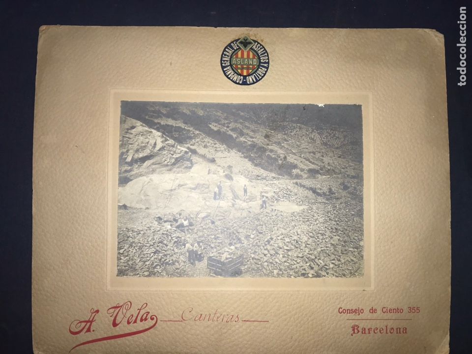 Fotografia antica: CANTERAS. CANTEROS TRABAJANDO.CEMENTO PORTLAND ARTIFICIAL MARCA 'ASLAND'. (FOT. A. VELA.)
