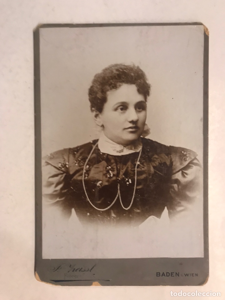 Alte Fotografie: BAD&Eacute;N BIE WIEN (Austria) Fotograf&iacute;a Antigua. Se&ntilde;ora con Collar FOTO: JULIUS TREISSL (h.1900?)