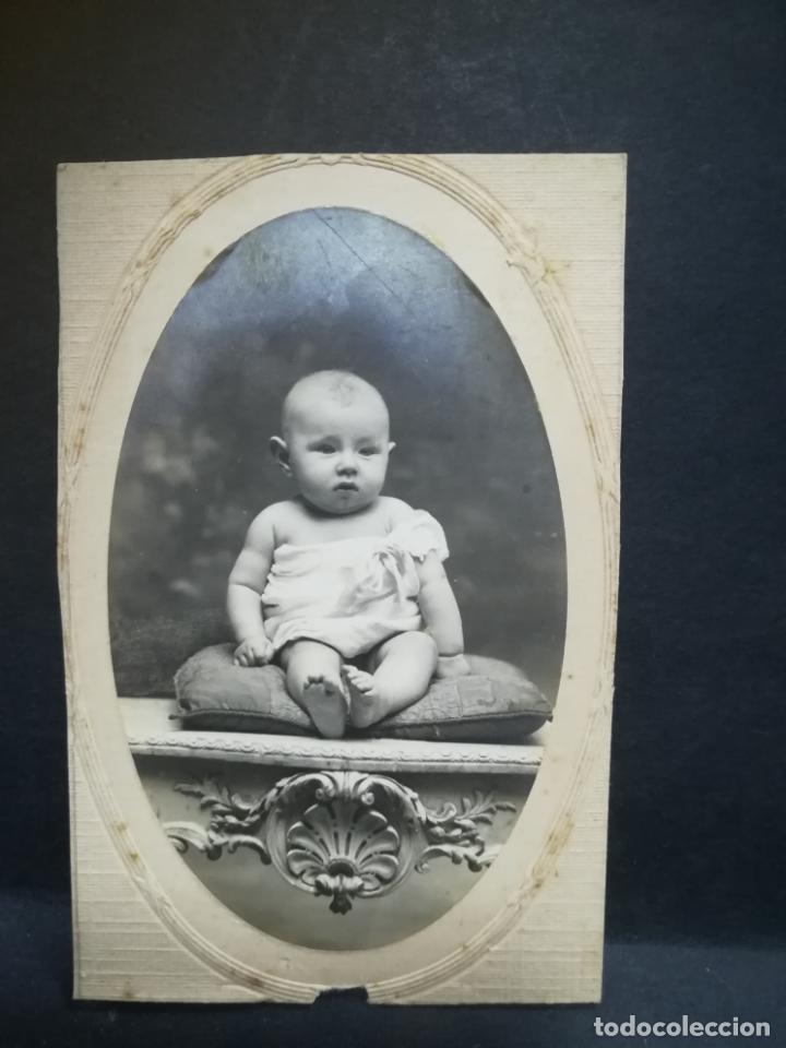Antigua Fotografia De Estudio Bebe Recien Naci Buy Old Albumen Silver Prints At Todocoleccion