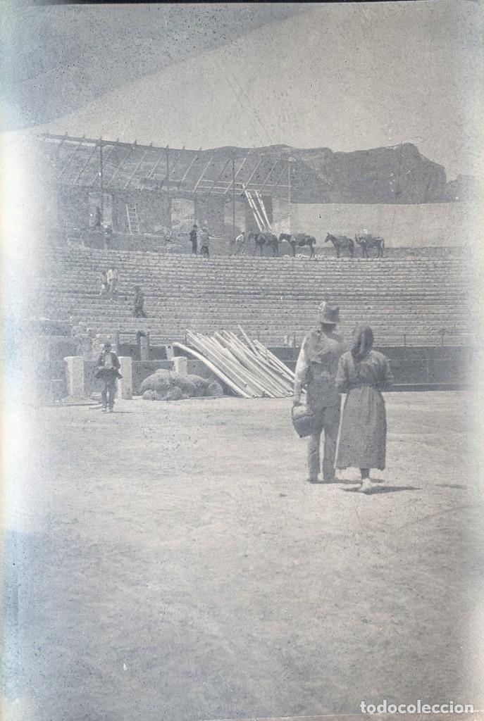 Antique Photography: ALCOY CONSTRUCCION PLAZA TOROS NEGATIVO CELULOIDE 4.5 X 6 CM.
