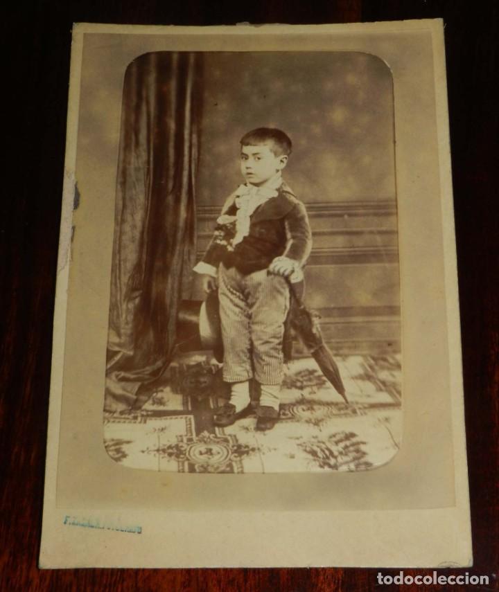 Fotografia antica: FOTOGRAFIA ALBUMINA DE NI&Ntilde;O, FOTOGRAFO F. ZAGALA, FINALES DE SIGLO XIX, MIDE 16 X 11 CMS.