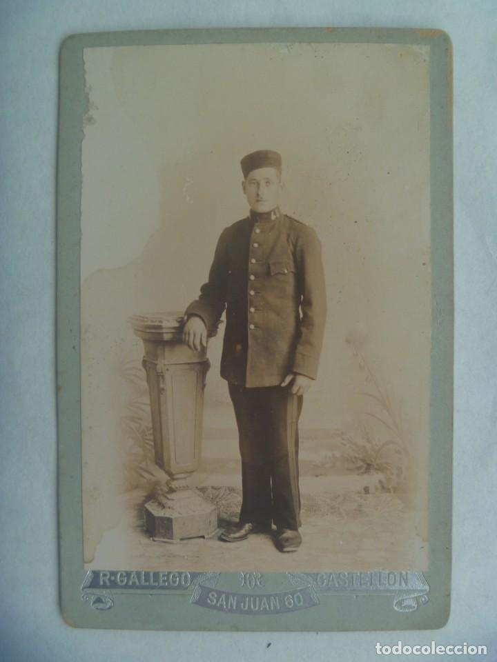 Antique Photography: FOTO DE ESTUDIO DE MILITAR DEL RGTO INFANTERIA TETUAN N&ordm; 45, SIGLO XIX. DE R. GALLEGO, CASTELLON