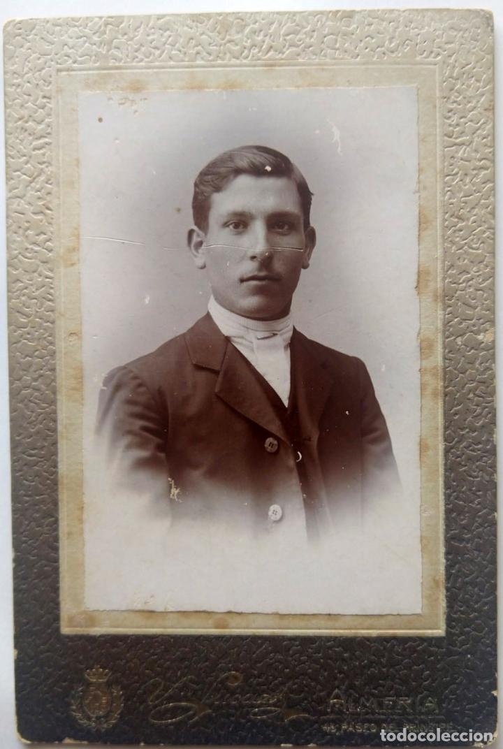 Antique Photography: ALMERIA FOTOGRAFO V. LUCAZ TAMA&Ntilde;O 8 X 12 CM.