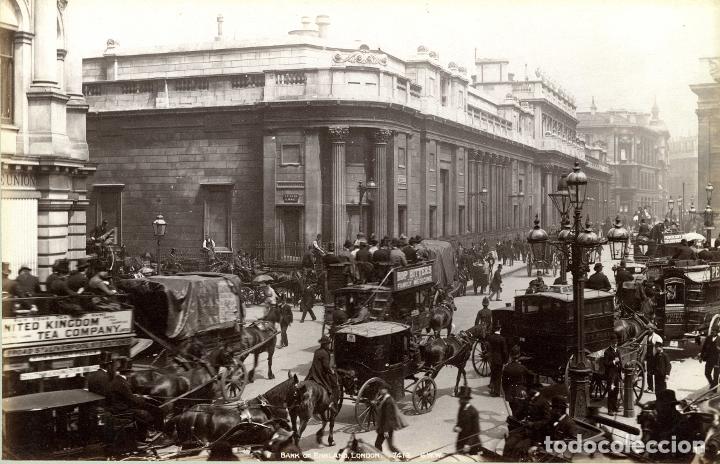 Fotografia antiga: Londres. Bank of England, y Westminster Abbey, The Choir. Lote de dos fotos