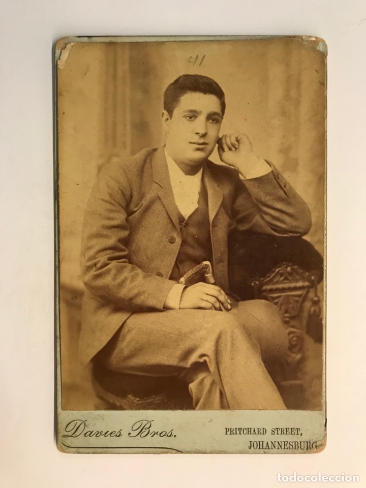 Alte Fotografie: JOHANNESBURGO (Sud&aacute;frica) Fotograf&iacute;a antigua.. Albumina Joven con bast&oacute;n (h.1900?)
