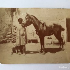 Fotografía antigua: ALBUMINA, SEGORBE FOTOGRAFIA ANTIGUA. HOMBRE Y CABALLO.. (H.1890?). Lote 257580880