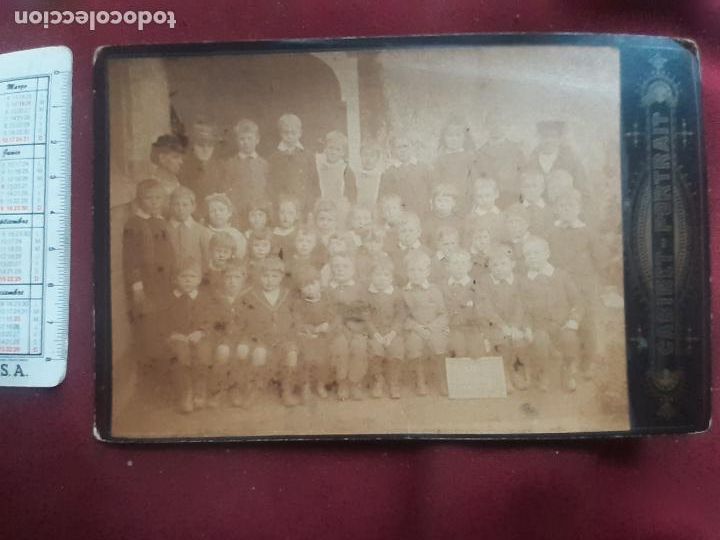 Antique Photography: Escuela. Cabinet-Portrait