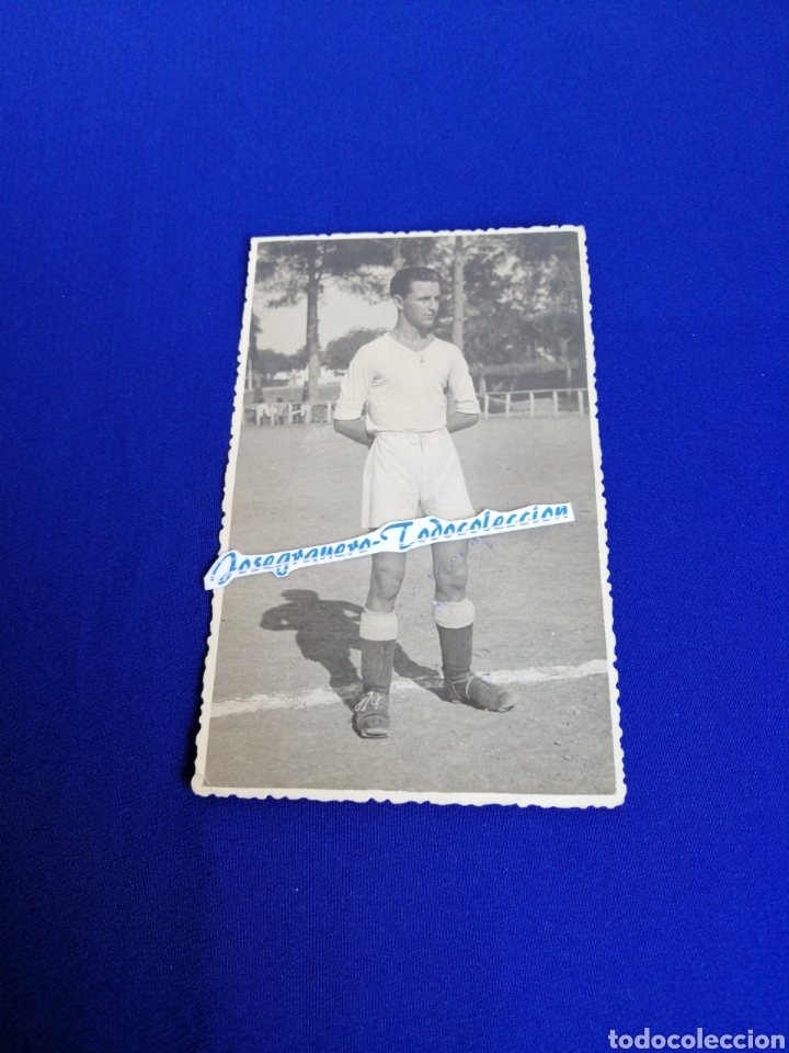 Photographie ancienne: FOTO FUTBOLISTA VALENCIANO TEMPORADA 1946-47 FOTO CON SELLO FOT&Oacute;GRAFO IZQUIERDO