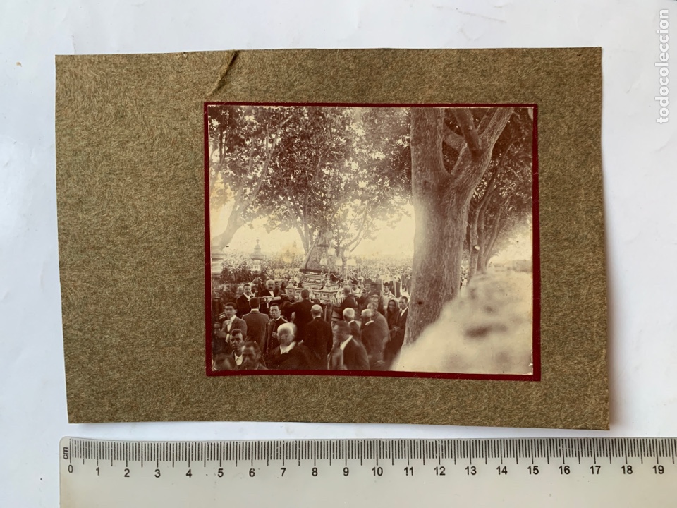 Fotografia antiga: FOTO ALBUMINA. ROMER&Iacute;A DE NTRA. SRA. DEL&hellip; LOCALIDAD?. FOT&Oacute;GRAFO?. COMIENZOS DEL S. XX.