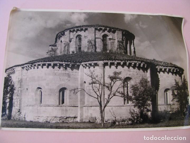 Fotograf&iacute;a antigua: FOTO DEL MONASTERIO DE SANTA MARIA LA REAL DE GRADEFES. LABORATORIOS EXAKTA. LEON. 18X11,5 CM.