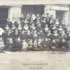 Fotografía antigua: ALBUMINA COLEGIO DE SAN RAFAEL LA SELVA DEL CAMP. 1881-1882. TARRAGONA.. Lote 275465438