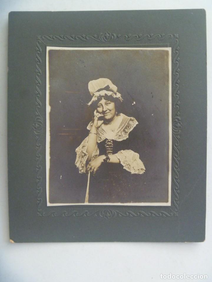 Antique Photography: PRECIOSA FOTO DE ESTUDIO DE SE&Ntilde;ORA CON ROPA REGIONAL O DISFRAZADA. SIGLO XIX