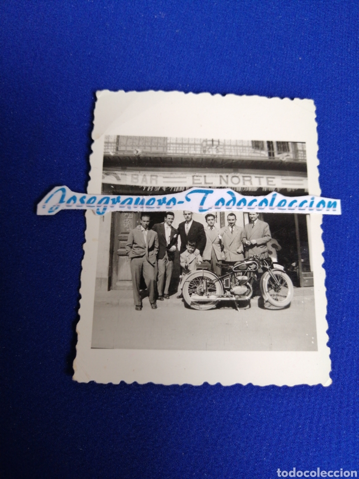 Antique Photography: FOTOGRAFIA MOTOCICLETA BAR EL NORTE