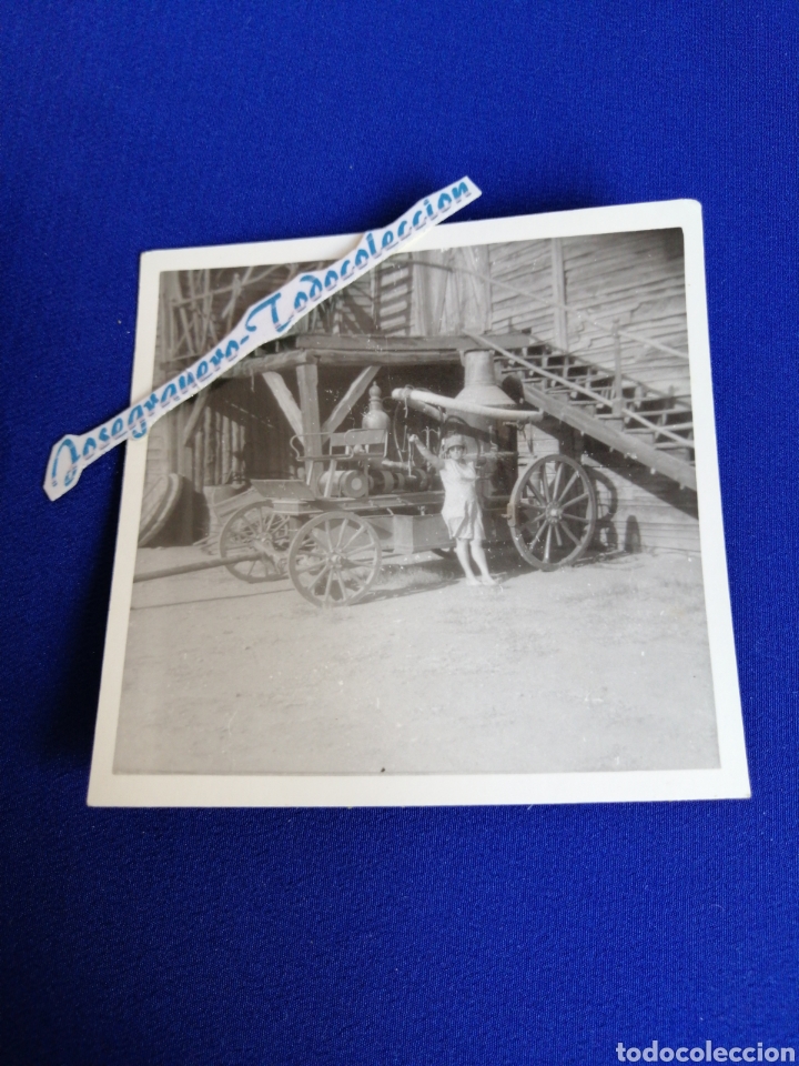 Photographie ancienne: CAMI&Oacute;N( BOMBEROS O DE TRANSPORTE) CON MODELO
