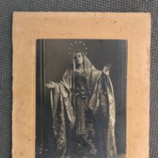 Fotografía antigua: FOTOGRAFÍA, MURCIA Y SU VIRGEN DOLOROSA DE SALZILLO. FOTÓGRAFO MIRALLES (H.1900?)