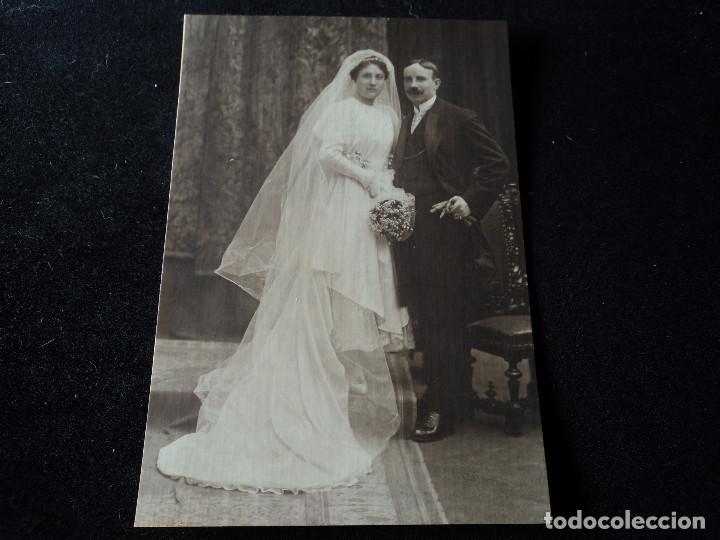 Antique Photography: antigua fotografia sobre carton, a&ntilde;os 1915-20, pareja de novios, 14 x 20 cm