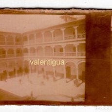 Fotografía antigua: ANTIGUA ALBÚMINA. CLAUSTRO DE SAN PEDRO MÁRTIR, TOLEDO. 1900S VV