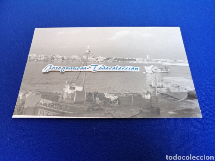 Fotografia antica: SURTIDOR CAMPSA BARCO PESQUERO FOTOGRAFIA