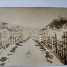 Fotografia antiga: FOTOGRAFÍA ALBÚMINA GRANADA PLAZA NUEVA 1880-90 FOTOGRAFÍA DE AYOLA. Lote 308775598